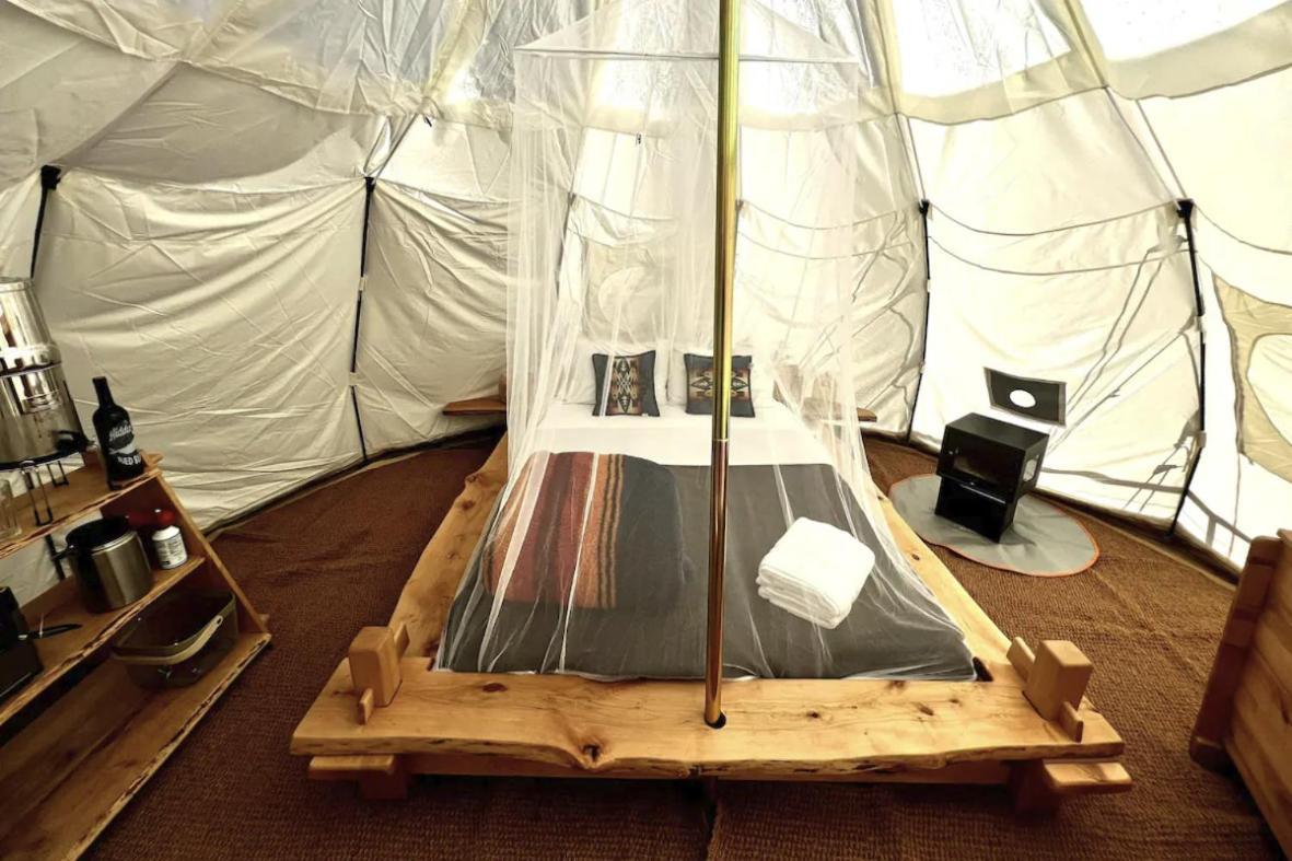 Paradise Ranch - Ecstatic Tent * Three Rivers